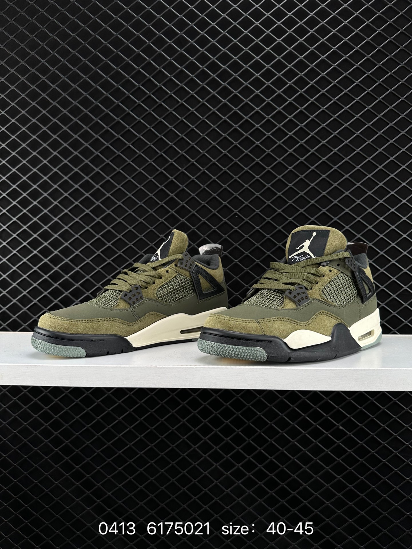 Nike Air Jordan 4 Retro”Bred Reimagined“